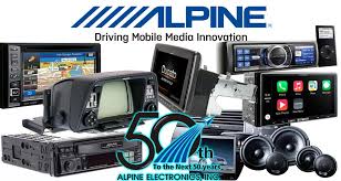 Cet autoradio gps de la marque alpine ne possède pas de lecteur cd ou dvd, ni de support pour carte mémoire sd ou mmc, cependant, il c'est le compagnon de route idéal pour celles et ceux qui recherchent un produit haut de gamme et durable. Alpine Electronics 50 Ans D Innovations Car Audio