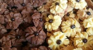 Tapi ada yang kepikiran cara buatnya nggak bun. Resep Semprit Mawar Ekonomis Ala Mneli