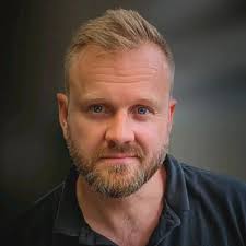 It was an honour to be invited to speak at the wonderful #designerkbawards  in London.