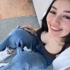 Leslie Luis (@Lesliecalu)