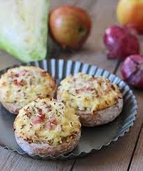 Uberbackene Brotchen Mit Schinken Und Kase Uberbackene Brotchen Schinken Und Kase Lebensmittel Essen