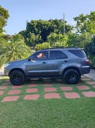 2009 Toyota Fortuner D4d 3 L Turbo Diesel Custom Paint Jobs Lift Kits Goodrich