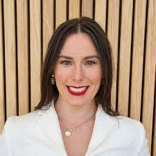 Kayla Slingerland's Instagram, Twitter & Facebook