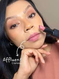 Feliz día internacional del labial! Ya viste los tonos espectaculares? Y lo  mejor, estan con descuento por tiempo limitado! Que color te gusta?  #YouniqueMexico #labialesyounique #splashlipstick #opulencelipstick  #hazloviralyounique #bellezayounique