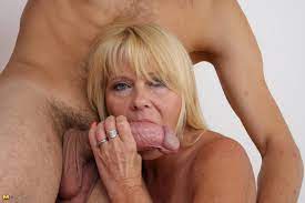 Mature milf porn gallery | Picsegg.com