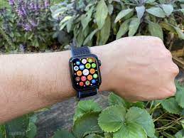 The apple watch is one of our favorite gadgets for fitness, time tracking, messages on the go, and more. Apple Watch Se Test Die Intelligentere Wahl Fur Ihren Geldbeut