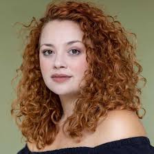 Un Día Inolvidable en la Boda de Carrie Hope Fletcher