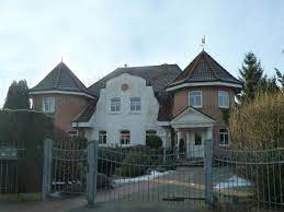Diese doppelhaushälfte wurde nach angaben des eigentümers 1982 in massiver bauweise errichtet. Haus Zum Verkauf 25355 Barmstedt Mapio Net