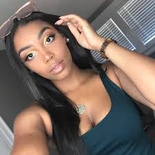 Brianna Wright's Instagram, Twitter & Facebook