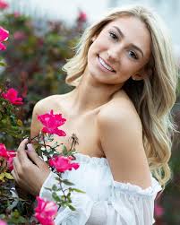 Anna Clare, you truly nailed your shoot, even though the clouds rolled in  sort of quick, you made it so much fun and I'm obsessed with all of your  pics! You're an