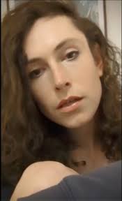 While continuing to take gorgeous and extremely natural selfies, Cara/Cameron  Dixon also started signing up for ultra distance bike races "as a woman."  His selfies never quite look like the candid race