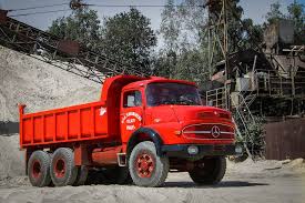 Mercedes Benz Lak 2624 H P A Ploekmakers Vinkel Nl Mercedes Truck Mercedes Trucks