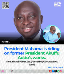 With the Deputy Youth organizer of Offinso who doubles as the Presiding  Member of the offinso South constituency and his boss Soldier. Hon. Vincent  Asare Bediako y3 Offinso anidasor #RepYourNDCcolorsDay #Mahama24HourEconomy  #Mahama4Change2024 #