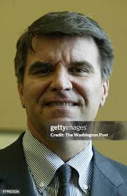 173 Paper Conner Stock Photos, High-Res Pictures, and Images