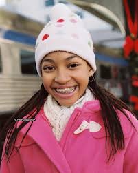 Aleisha Allen and Phillip Daniel Bolden in Are We There Yet (2005)