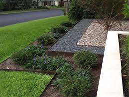 To give your garden a finished look, think about edging your borders. Elegant Metal Edging Offering Modern Solutions For Low Maintenance Yard Landscaping