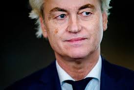 The court rejects all the defence's objections, judge hendrik steenhuis told the hague district court. Wilders Doet Aangifte Tegen Man Die Op Zijn Foto Schiet De Volkskrant