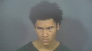 Two 18-year-olds have been arrested and charged after a reported carjacking  led to a police chase in South Bend. STORY >>  https://www.wndu.com/2025/12/08/two-18-year-olds-arrested-after-carjacking-police-chase-south-bend/
