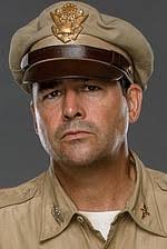 Kyle Chandler