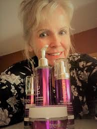 Julie Winger (@juliewinger)