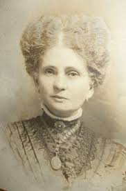 Looking for a bit of photographic advice from the clever people