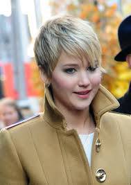Pin By Hunger Games Humor On Jennifer Jawrence Jennifer Lawrence Short Hair Short Hair Styles Easy Short Hair Styles Pixie