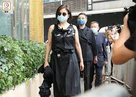 曾俊華 · 夏佳理 · 梁智鴻 · 何鴻燊 · 馮國經 · 田家炳 · 高錕. 65æ­²æž—é'éœžåˆç˜¦äº† ä¹…é•ç¾èº«è³­çŽ‹ä½•é´»ç‡Šå–ªç¦®ç¾Žå'†ç¶²å‹ å¨›æ¨‚ ä¸­æ™‚æ–°èžç¶²
