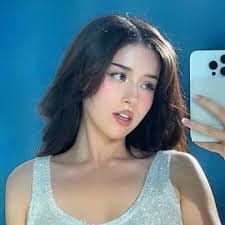 Ariel Riddle's Instagram, Twitter & Facebook