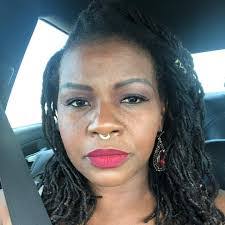 Vicki Walls's Instagram, Twitter & Facebook