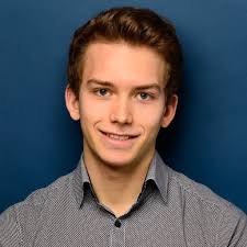 Schon als schüler lebte constantin schreiber einige monate in damaskus, arbeitete später als reporter im libanon und in dubai. Constantin Schreiber Praktikant Daimler Ag Xing