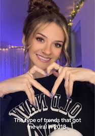 Miranda Leah 🌻 (@mleeyax)