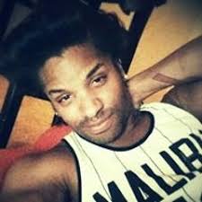 Listen to playlists featuring 07