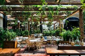 La Felicita Le Nouveau Restaurant Big Mamma A Enfin Ouvert Ses Portes A Paris Design Bar Restaurant Restaurant En Plein Air Bar Restaurant