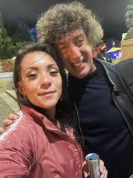 How to edit a blurry selfie?