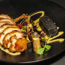 Restaurant Dae Mon In Mitte Berlin Creme Guides Restaurant Berlin Mitte Einfache Gerichte Hahnchen Mit Gemuse