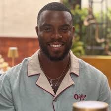 Sean Dubose's Instagram, Twitter & Facebook