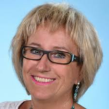 Langsam geschmorte Ochsenschwanzsuppe