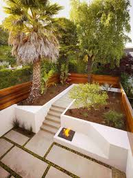 Amenagement Cour Arriere Sans Pelouse Foyer Design Line Builds Jardin Contemporain Idee Amenagement Jardin Amenagement Cour