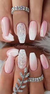 We combed through the internet to find the coolest, minimalist nail designs to experiment with this new year's eve. Easy Nail Polish Designs For This Summer Styles Art