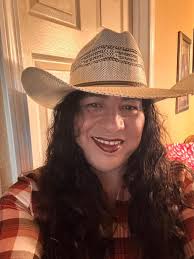 Elia Flores (@elia.prado) • Facebook