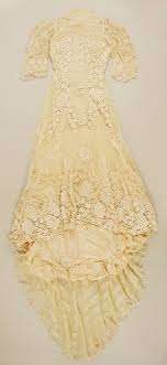 Lace wedding dresses come in all shapes and sizes, and it is almost apt to mention that most of them are beyond awesome. 250 French Lace Ideas French Lace Lace Vintage Outfits