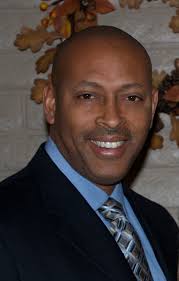 Friends help me wish David a very Happy Birthday🥳🎂🎉 David we love you  and are so happy to celebrate you and Easter 💐😍 today! So happy our  Jasmyne Lott and Jade Lott