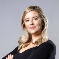 Allison Rooney's Instagram, Twitter & Facebook