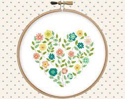 Stitch cross zum kleinen preis hier bestellen. Flower Heart Cross Stitch Pattern Pdf Modern Floral Love Etsy In 2021 Kawaii Cross Stitch Floral Cross Stitch Cross Stitch Patterns