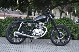 bildergebnis fur suzuki gn 125 scrambler bobber motorcycle suzuki cafe racer bikes suzuki cafe racer
