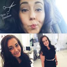 Hairstylist in Boise offering blonding and cuts services