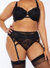 Marked medium but would say it fits a large. Iridescent Lace Garter Belt In Black Savage X Fenty