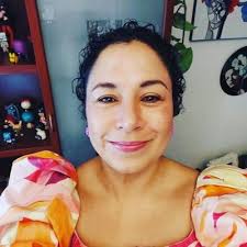 Laura Cerna (@lauracernal)