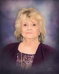 Dara Price's Instagram, Twitter & Facebook