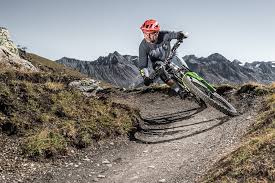 Part of marosana never dies vol.3 showing michal marosi and michal prokop riding in schpindel bike park. Men Jersey Enduro Ello Md1804 Silvini